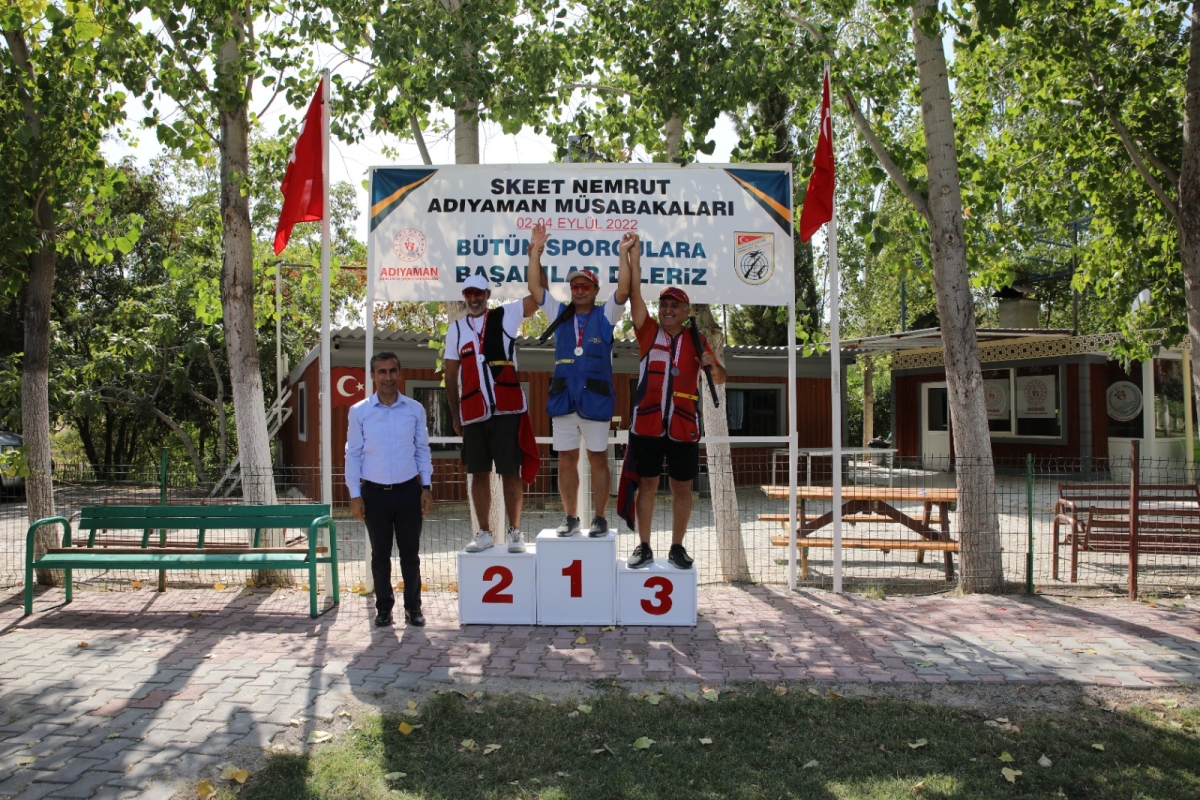 ATICILIK NEMRUT KUPASI ŞAMPİYONLARI KUPA VE MADALYALARINI ALDI 