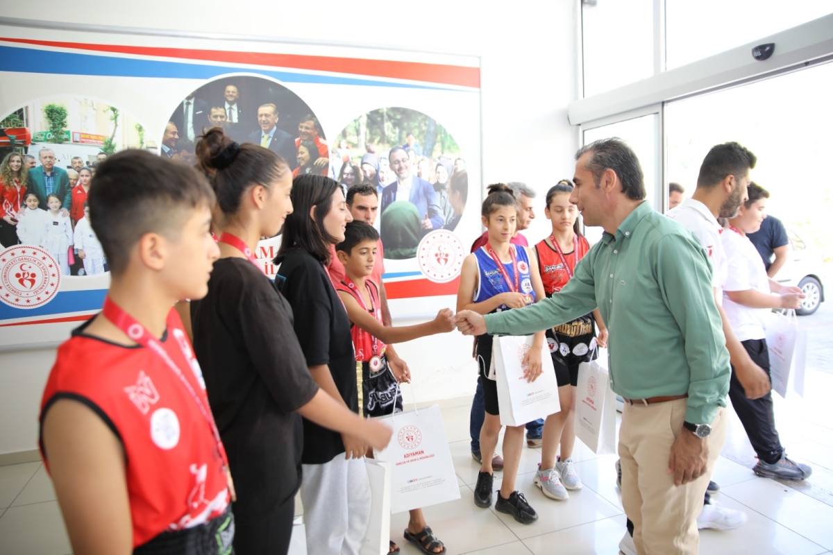 Sporcularımız Madalyaya Doymuyor