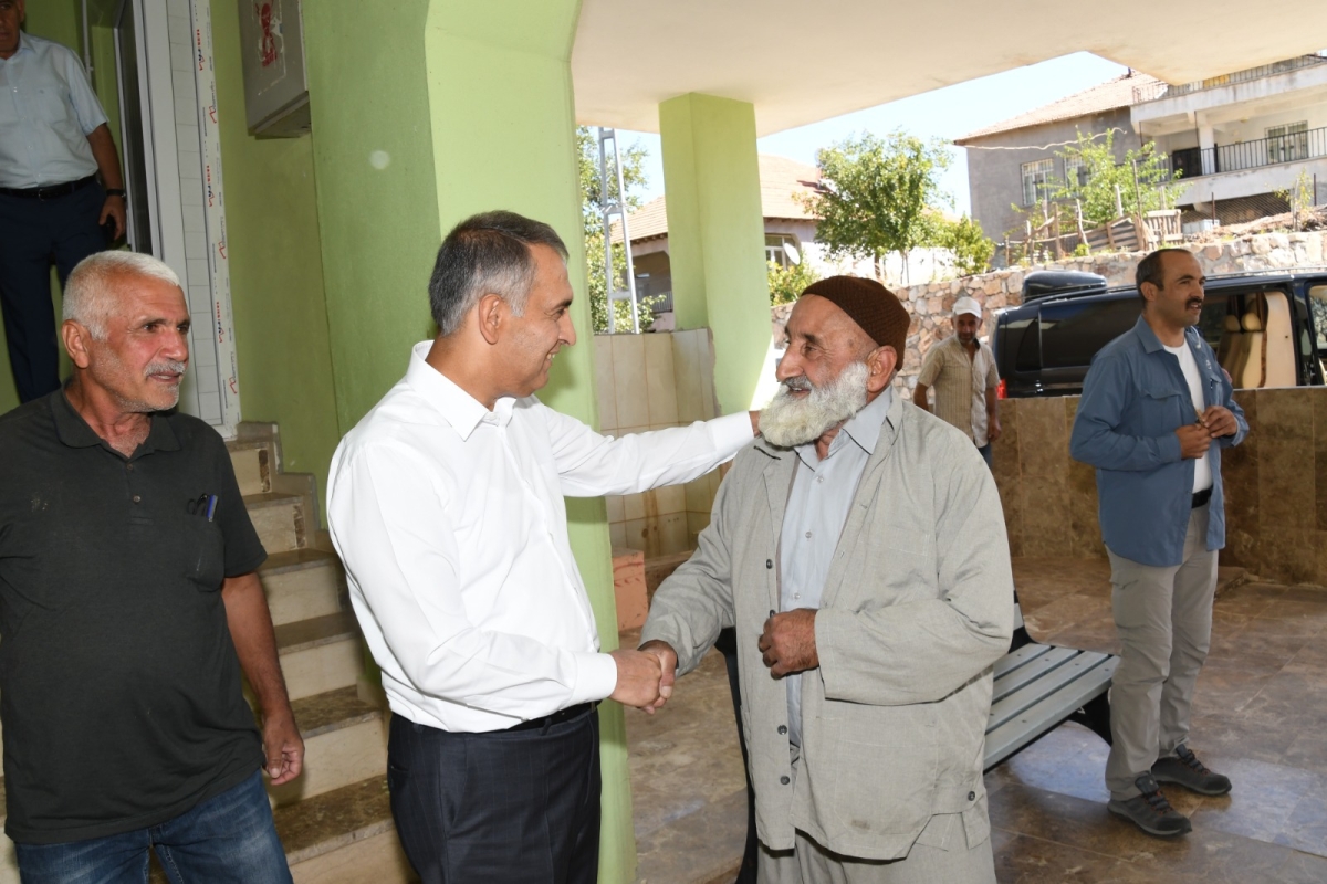 VALİ ÇUHADAR’IN KÖY ZİYARETLERİ ARALIKSIZ DEVAM EDİYOR