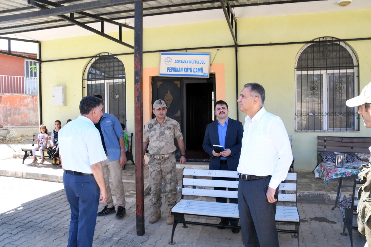 VALİ ÇUHADAR’IN KÖY ZİYARETLERİ ARALIKSIZ DEVAM EDİYOR