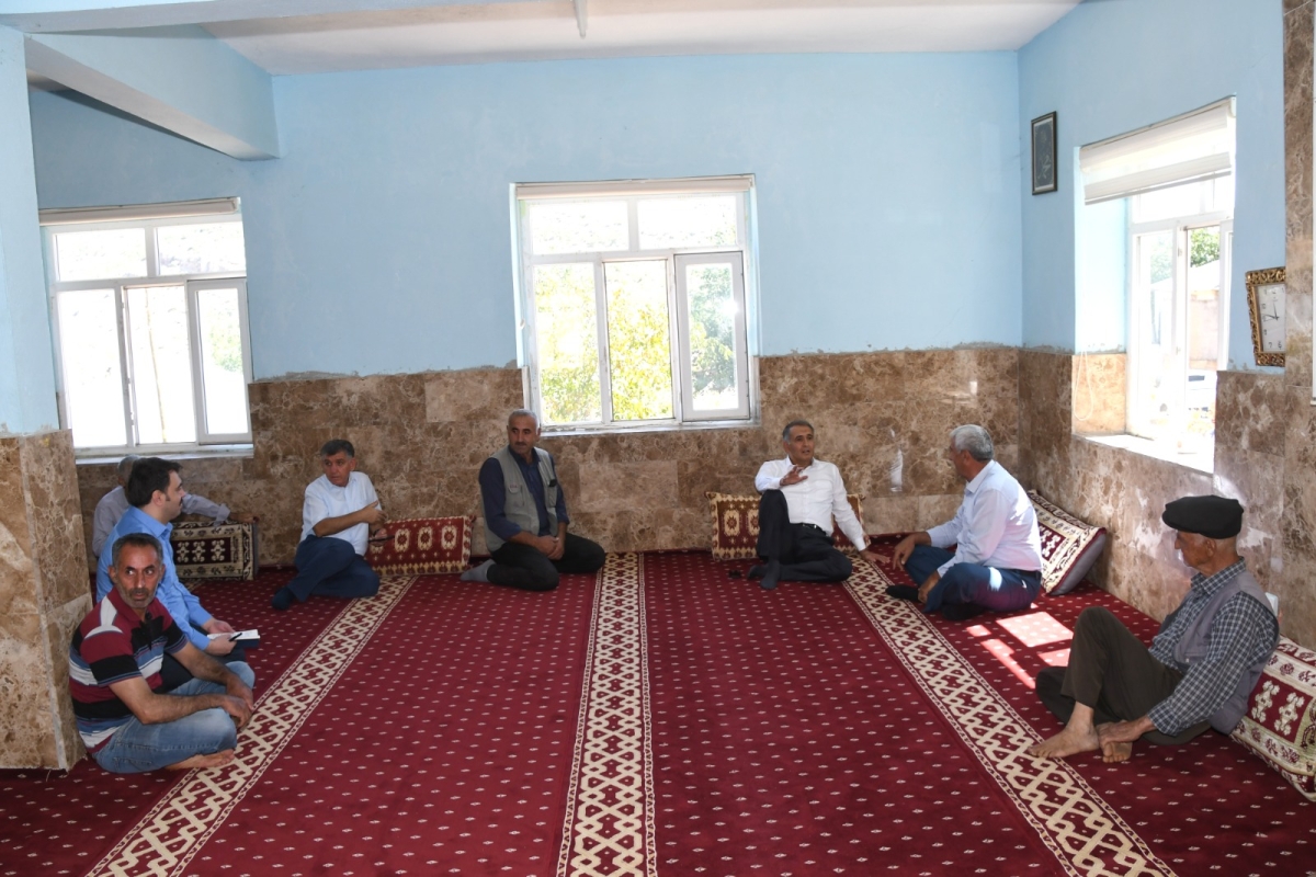 VALİ ÇUHADAR’IN KÖY ZİYARETLERİ ARALIKSIZ DEVAM EDİYOR