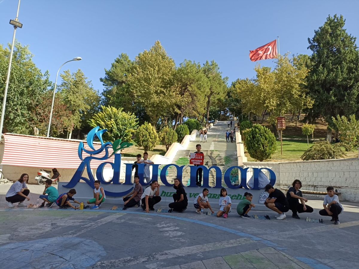 Tarihi Mekanlarda Satranç